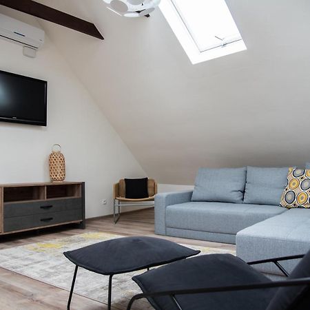 Apartman Veritas Mikulov Bagian luar foto