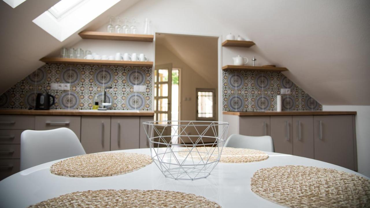 Apartman Veritas Mikulov Bagian luar foto