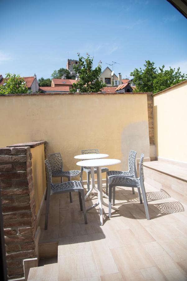 Apartman Veritas Mikulov Bagian luar foto